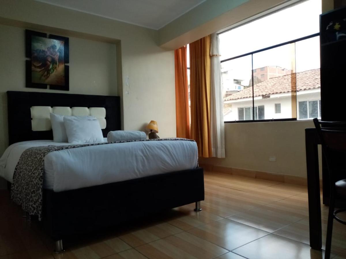 Hotel Mantas Κούζκο Εξωτερικό φωτογραφία